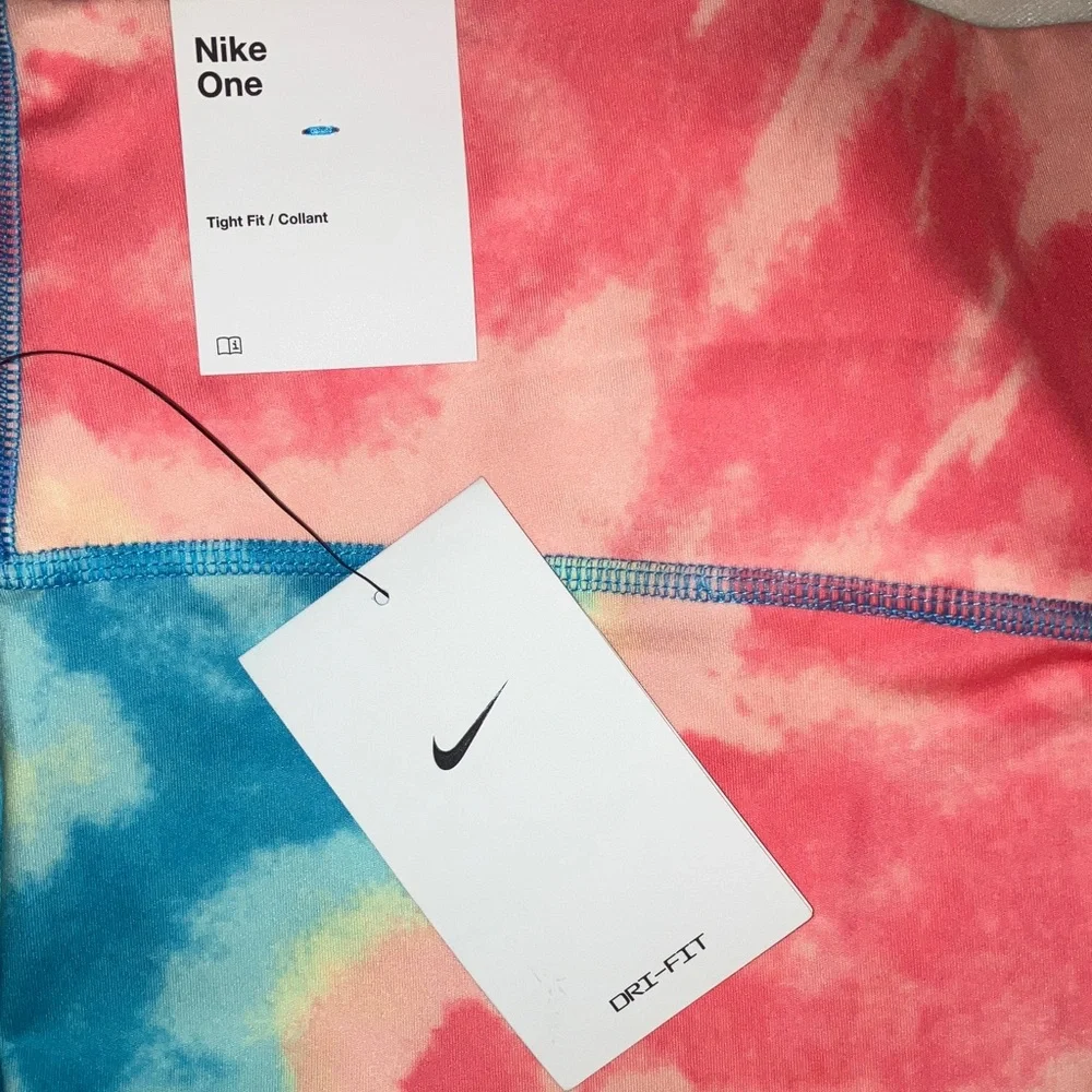 NWT~ Women’s Nike One Mid-Rise 7/8 Tie-Dye Leggings ~Style#DV0051-658